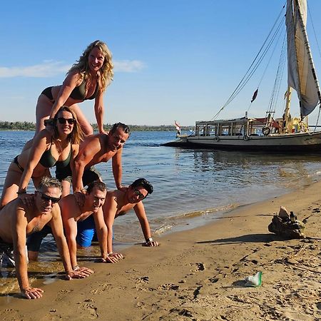 Готель Nile Felucca Adventure Асуан Екстер'єр фото