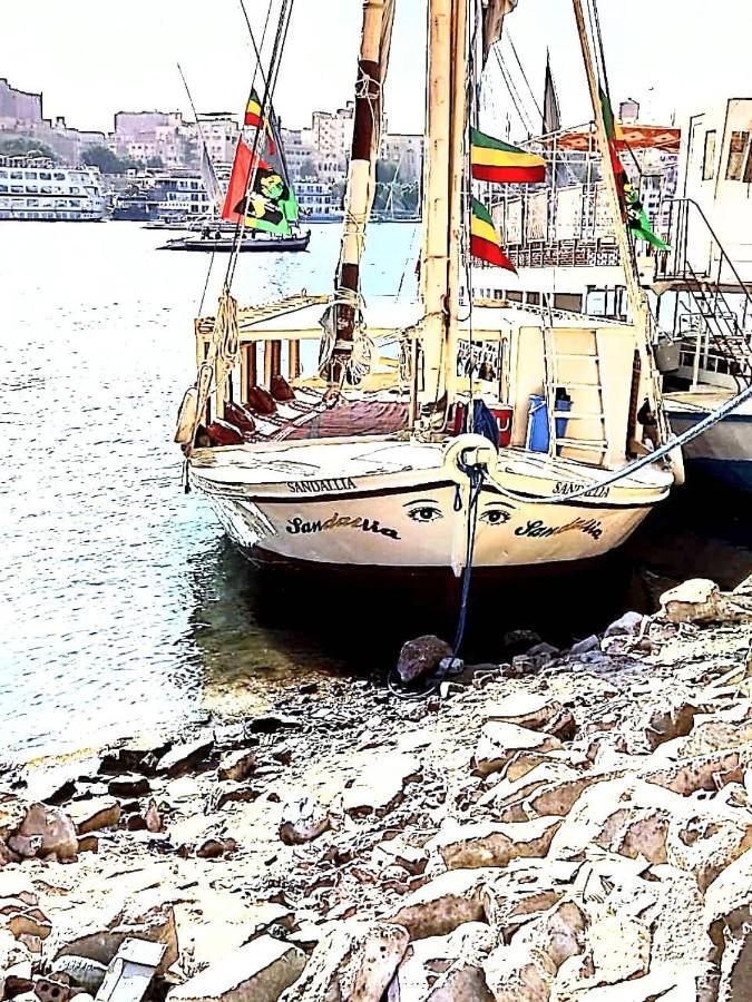 Готель Nile Felucca Adventure Асуан Екстер'єр фото