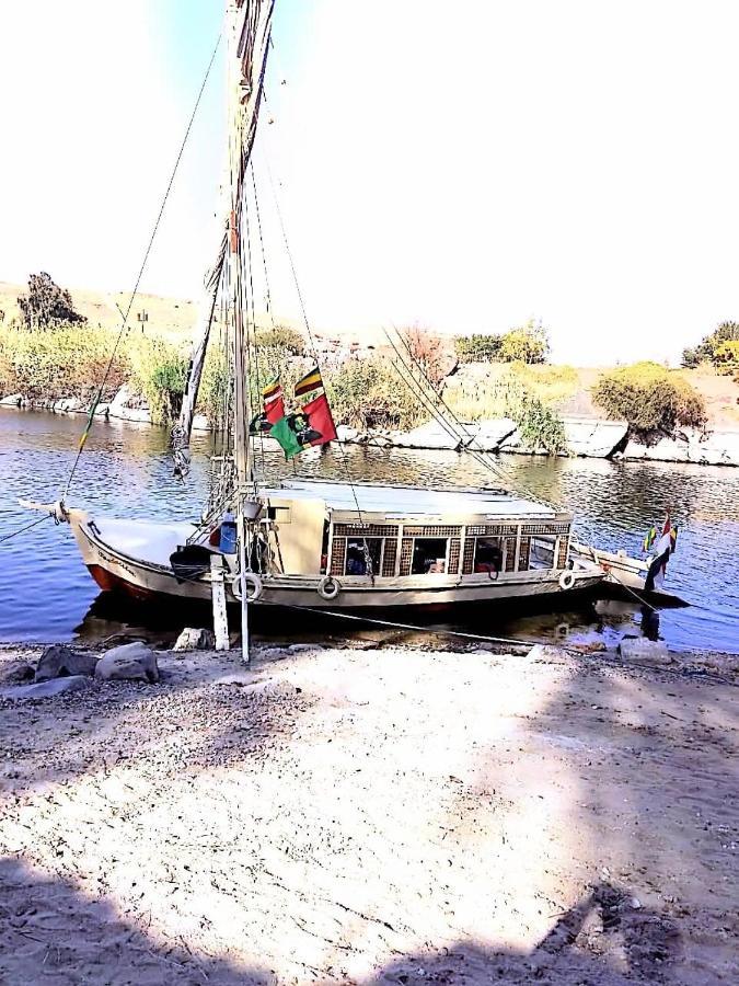 Готель Nile Felucca Adventure Асуан Екстер'єр фото