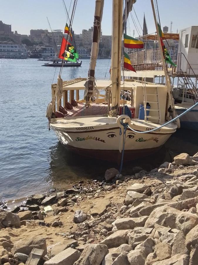 Готель Nile Felucca Adventure Асуан Екстер'єр фото