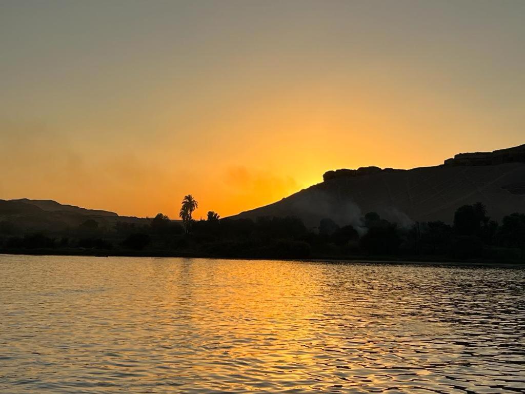 Готель Nile Felucca Adventure Асуан Екстер'єр фото