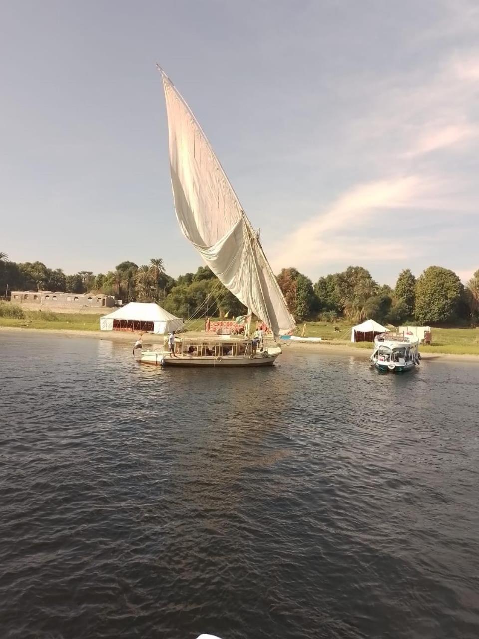 Готель Nile Felucca Adventure Асуан Екстер'єр фото