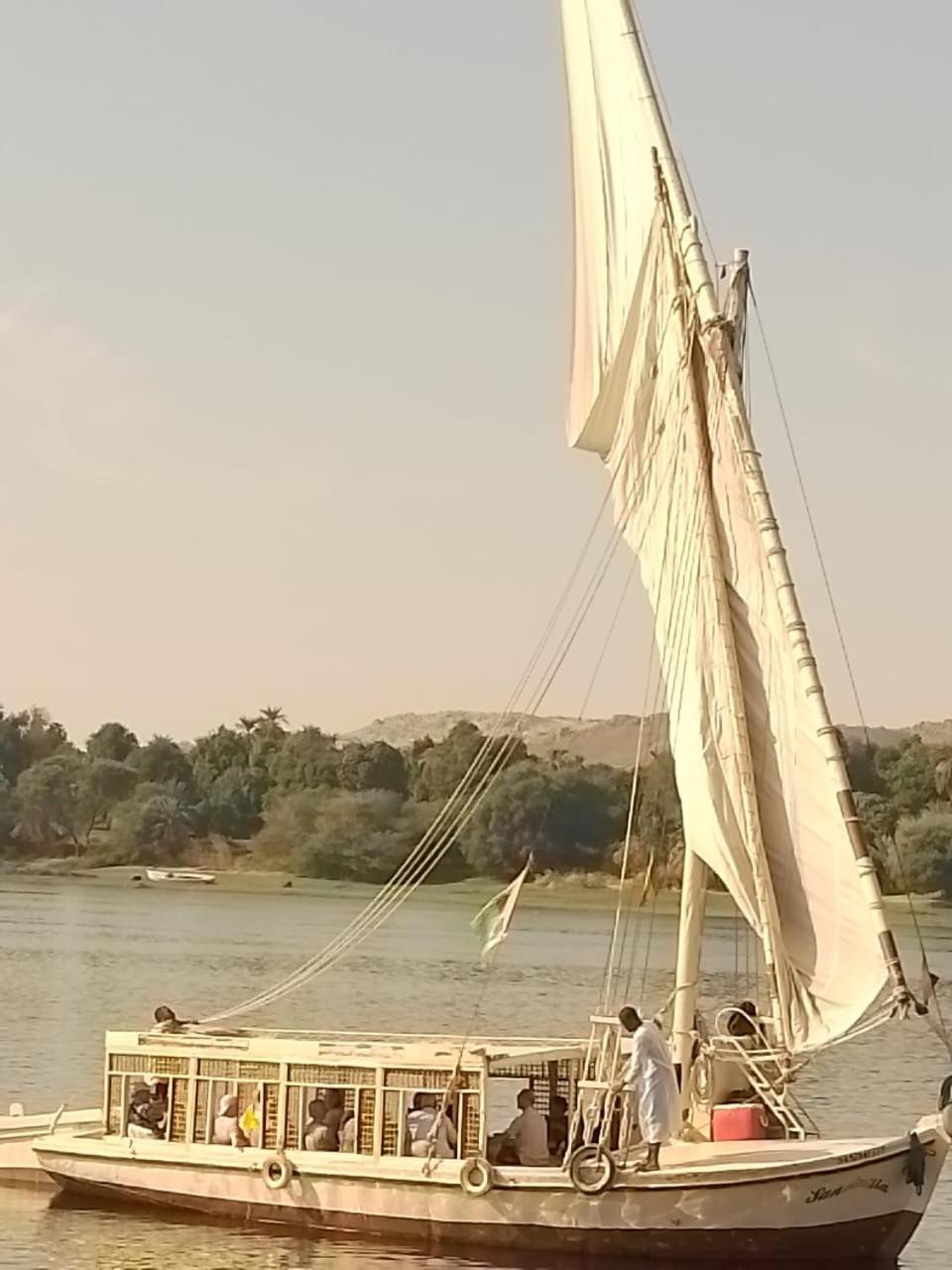 Готель Nile Felucca Adventure Асуан Екстер'єр фото