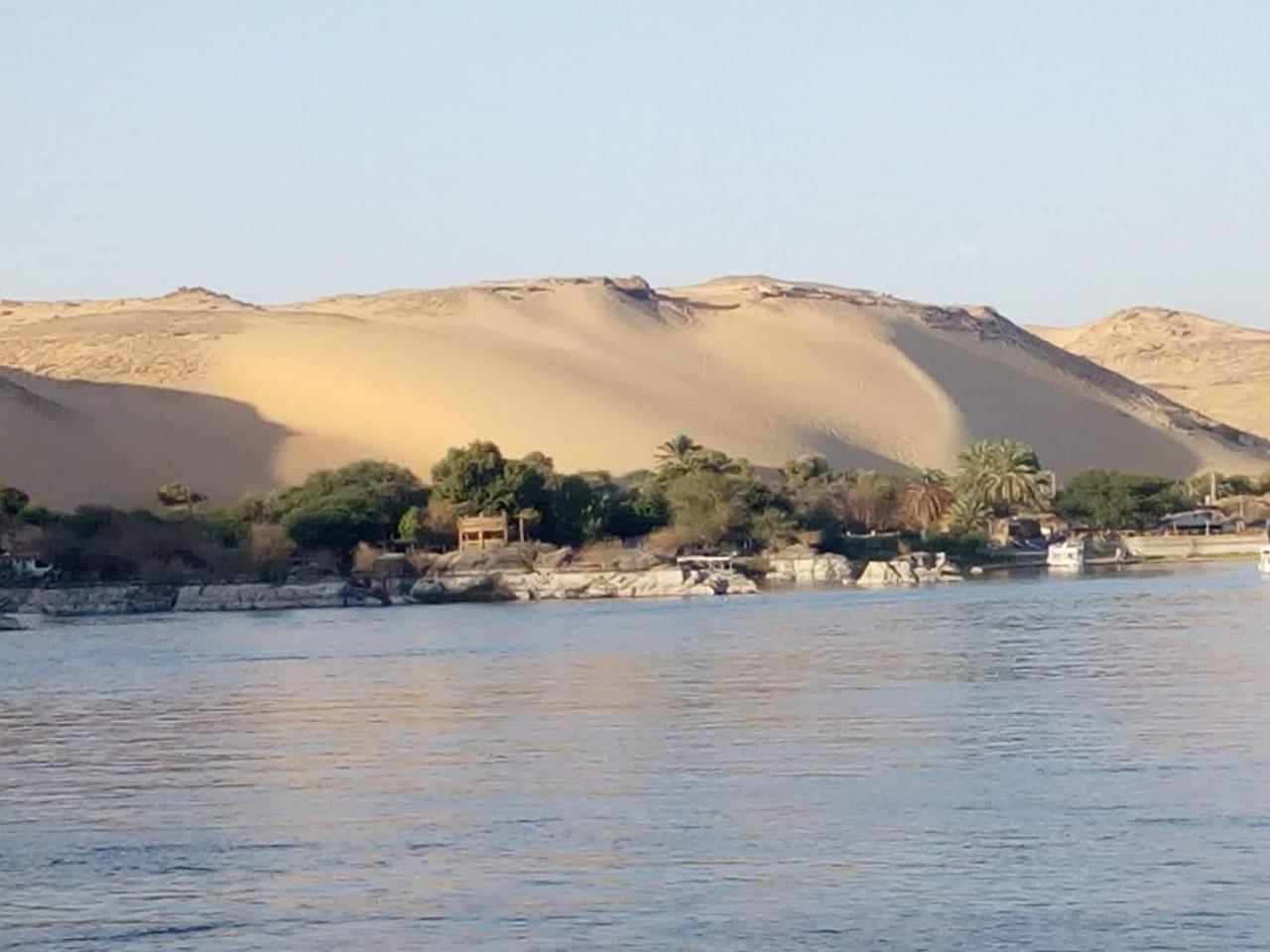 Готель Nile Felucca Adventure Асуан Екстер'єр фото